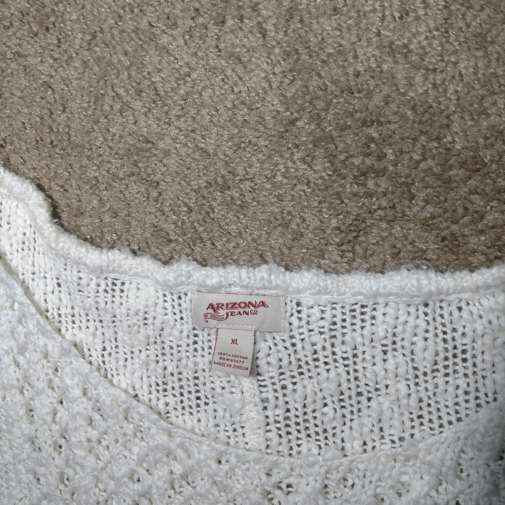 Sweater - Picture 5 of 5